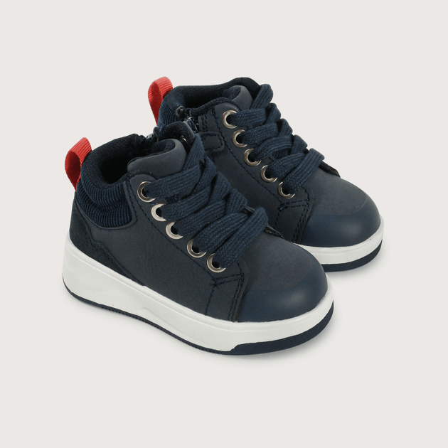 Botin azul para niño, ideal para sus aventuras