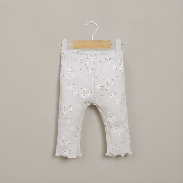 Calza lila de bebé niña