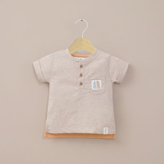 Polera manga corta beige de niño