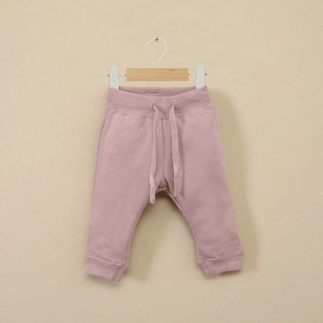 Buzo lila suave y cómodo para niña